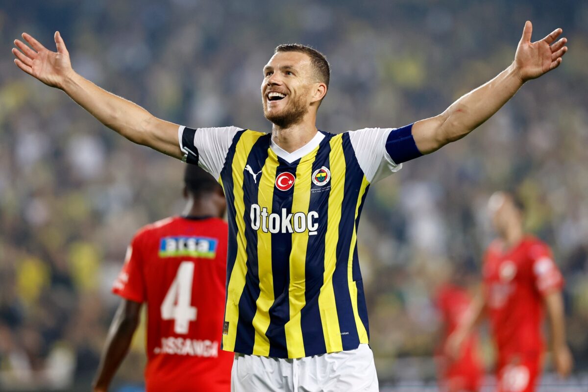 U Srbiji dobili informacije: Edin Džeko zna gdje će igrati nakon Fenerbahcea